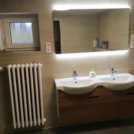 בית הארחה Herman 3*